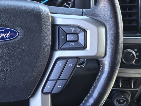 Used 2022 Ford F250 Lariat w/ Tremor Off-Road Package image 32