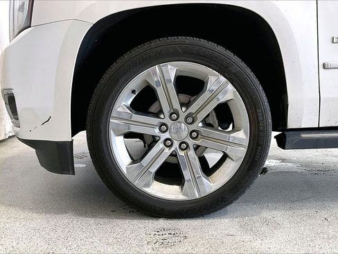 Used 2017 GMC Yukon Denali w/ Open Road Package image 6