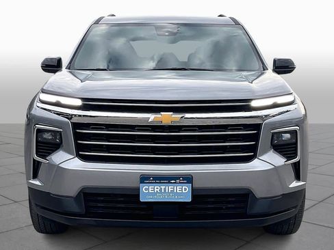 Certified 2025 Chevrolet Traverse LT image 4