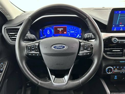 Used 2022 Ford Escape SEL w/ Technology Package AWD/4WD image 11