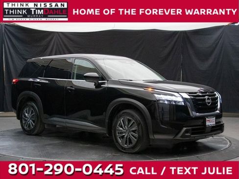 Used 2023 Nissan Pathfinder S w/ Cargo Package image 1