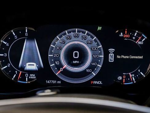 Used 2019 Cadillac Escalade Premium Luxury image 28