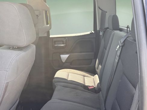 Used 2018 Chevrolet Silverado 1500 LT w/ Redline Edition AWD/4WD image 16