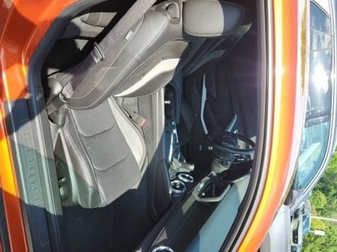 Used 2023 Chevrolet Camaro LT w/ Technology Package RWD image 12