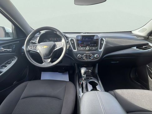 Used 2024 Chevrolet Malibu LT image 9