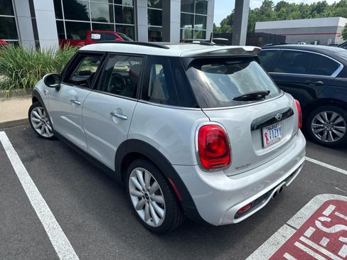 Used 2018 MINI Cooper S FWD image 3