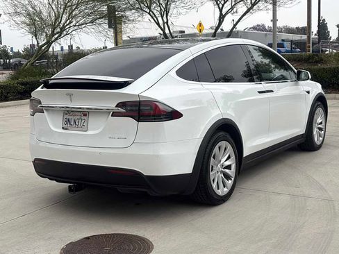 Used 2020 Tesla Model X Long Range AWD/4WD image 3
