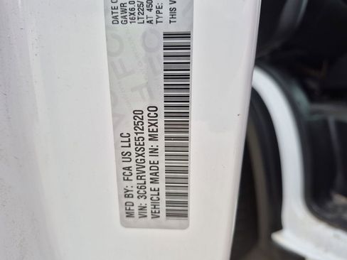 Used 2025 RAM ProMaster 2500 w/ Convenience Group FWD image 25