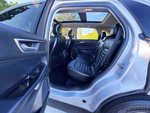 Used 2015 Ford Edge SEL w/ Equipment Group 201A image 32