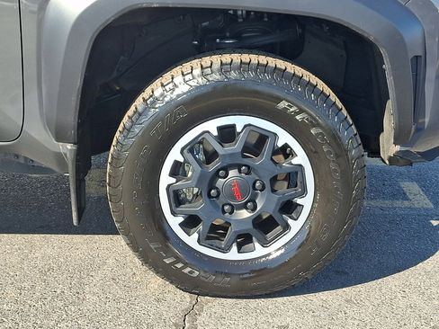 Used 2024 Toyota Tacoma TRD Off-Road w/ TRD Off Road Upgrade Package image 8