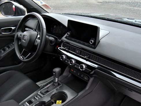 Used 2025 Honda Civic Sport image 40