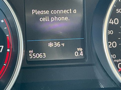 Used 2019 Volkswagen Tiguan SE w/ Panoramic Sunroof Package image 10