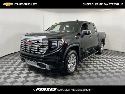 Used 2026 GMC Sierra 1500 Denali w/ Technology Package AWD/4WD image 1