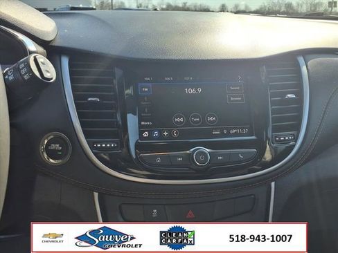 Used 2022 Chevrolet Trax LT w/ Driver Confidence Package image 19