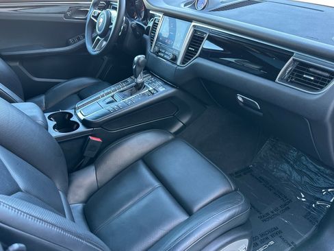 Used 2018 Porsche Macan S image 15