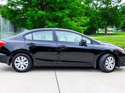 Used 2012 Honda Civic LX image 5