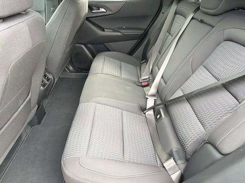 Used 2025 Chevrolet Equinox LT w/ Safety and Technology Package FWD image 19