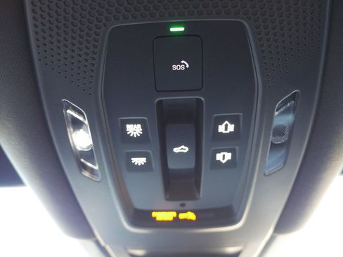 Used 2024 Porsche Cayenne image 53