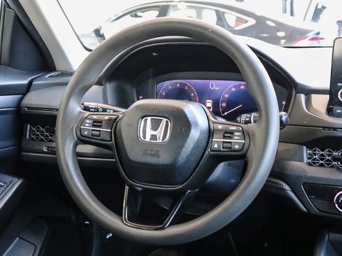 Certified 2023 Honda Accord LX image 18