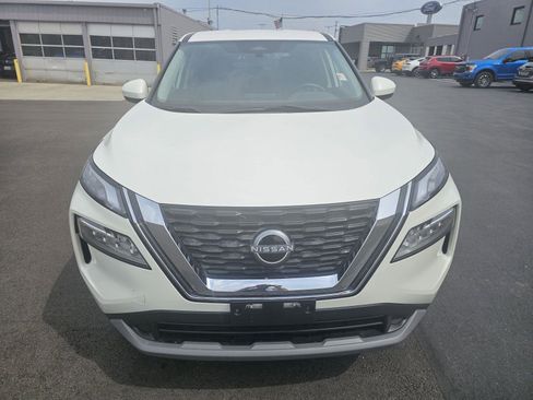 Used 2023 Nissan Rogue SV image 8