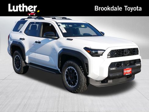 Certified 2025 Toyota 4Runner TRD Off-Road image 1