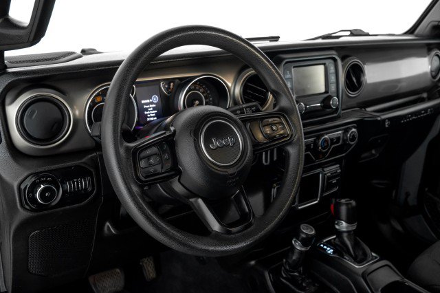 Used 2019 Jeep Wrangler Sport AWD/4WD image 13