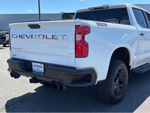 Used 2021 Chevrolet Silverado 1500 LT Trail Boss w/ Bed Protection Package AWD/4WD image 11