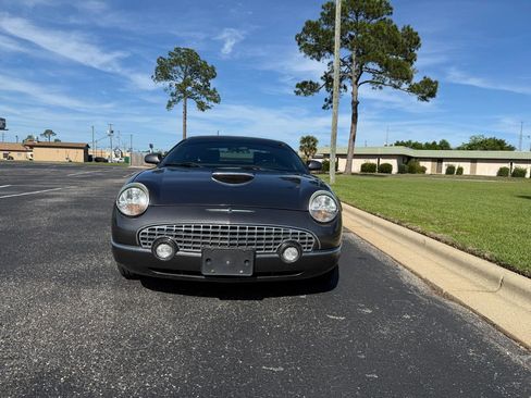 Used 2003 Ford Thunderbird RWD image 3
