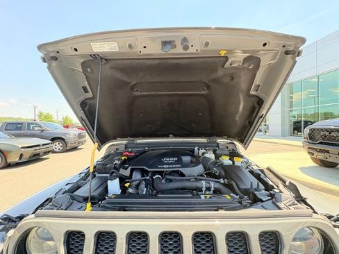 Used 2023 Jeep Wrangler Unlimited Sport AWD/4WD image 33