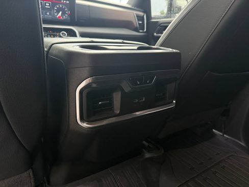 Used 2024 GMC Sierra 3500 Denali w/ Denali Reserve Package AWD/4WD image 39
