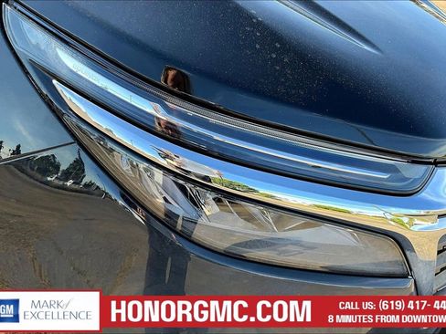 Used 2023 Chevrolet Equinox LT image 29