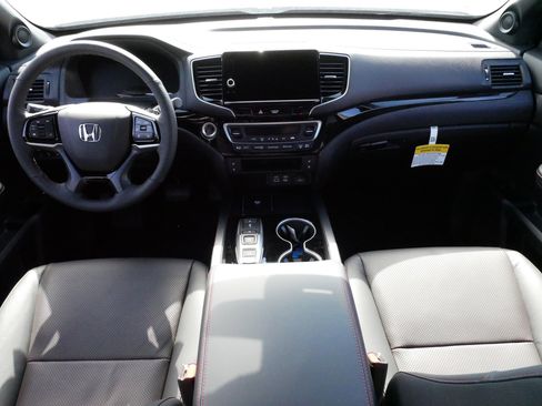 Used 2026 Honda Ridgeline Black Edition image 10