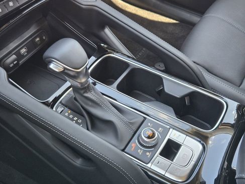 Used 2025 Kia Telluride EX image 19