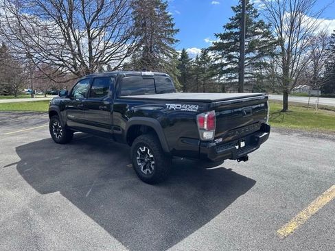 Used 2022 Toyota Tacoma TRD Off-Road w/ TRD Premium Off Road Package image 5