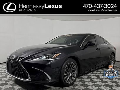 Used 2025 Lexus ES 300h w/ Luxury Package