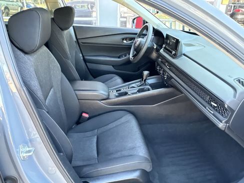 Certified 2025 Honda Accord SE image 25