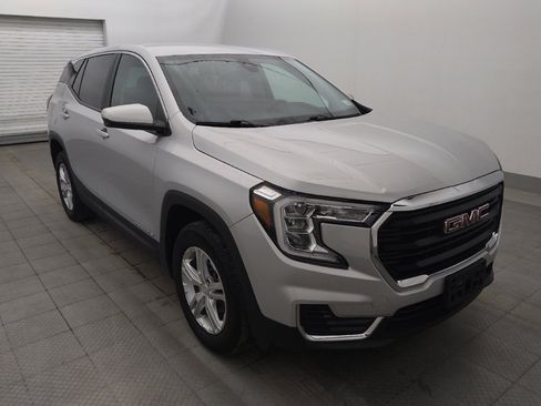 Used 2022 GMC Terrain SLE AWD/4WD image 13