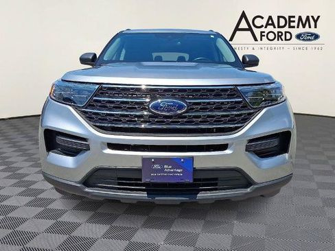 Certified 2024 Ford Explorer XLT AWD/4WD image 2
