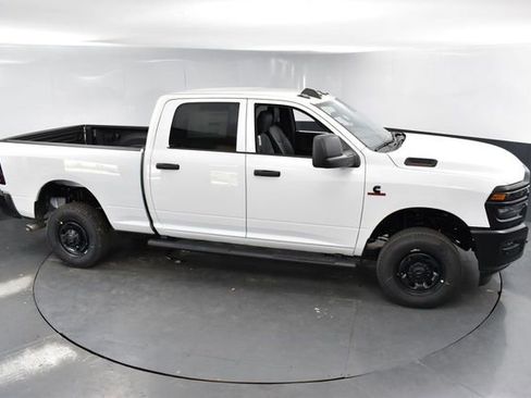 New 2025 RAM 2500 Tradesman w/ Bed Convenience Group AWD/4WD image 42