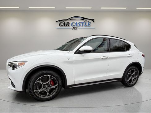 Used 2022 Alfa Romeo Stelvio Ti w/ Active Assist Plus Package image 13
