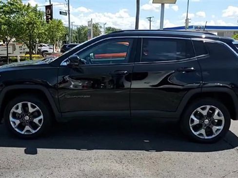 Used 2021 Jeep Compass Limited image 5