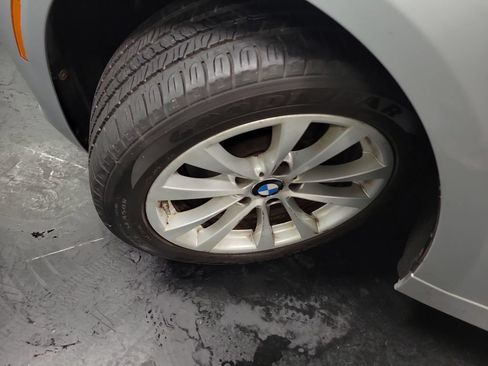 Used 2016 BMW 320i xDrive Sedan AWD/4WD image 14