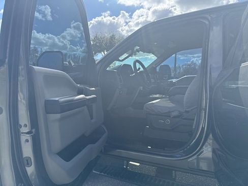 Used 2019 Ford F350 XLT w/ XLT Value Package image 12