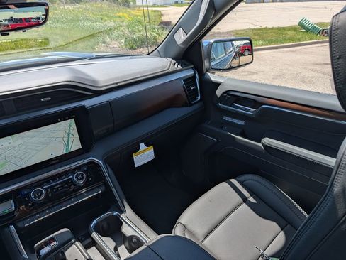 New 2026 GMC Sierra 1500 Denali w/ Technology Package AWD/4WD image 11