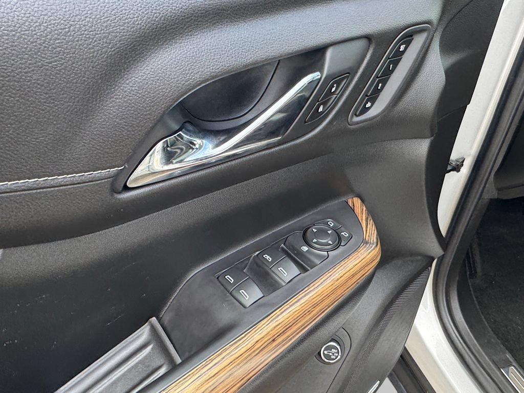Used 2019 GMC Acadia Denali w/ Technology Package AWD/4WD image 19