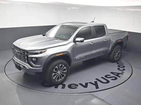 Used 2025 GMC Canyon Denali AWD/4WD image 20