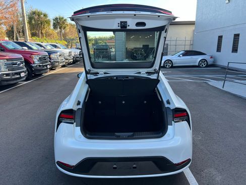Used 2023 Toyota Prius Limited image 17