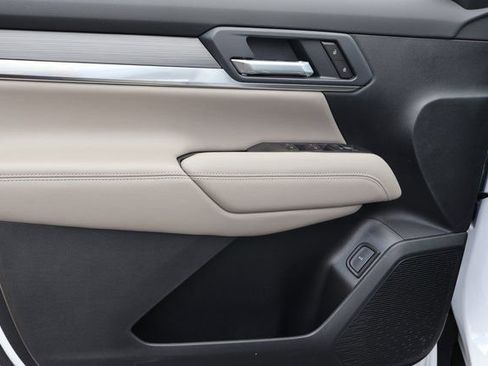 New 2026 GMC Terrain Elevation w/ Elevation Premium Package FWD image 10