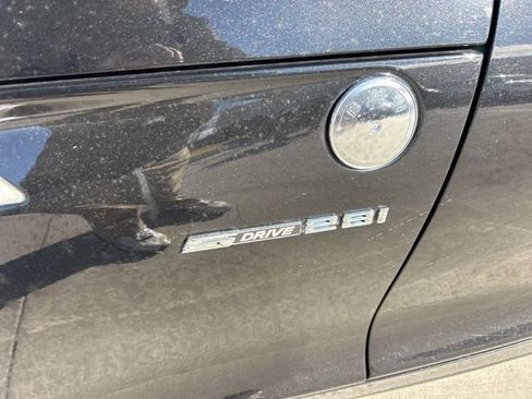 Used 2012 BMW Z4 sDrive28i image 8