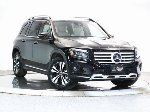 Certified 2025 Mercedes-Benz GLB 250 4MATIC image 1